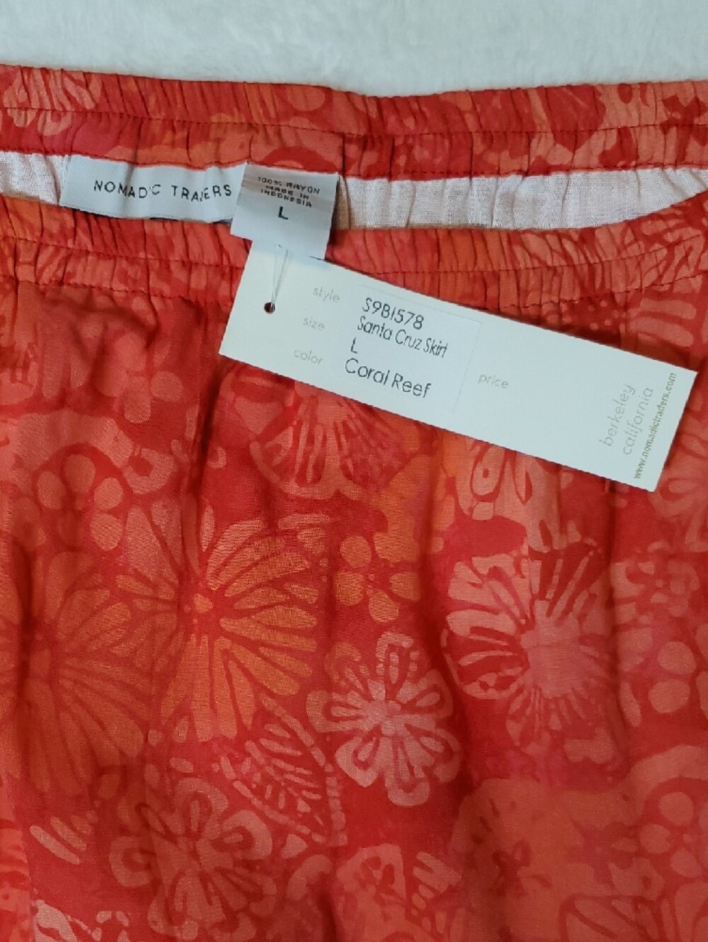 NWT Nomadic Traders Red Floral Flowy Midi Skirt Size Large - Picture 6 of 10